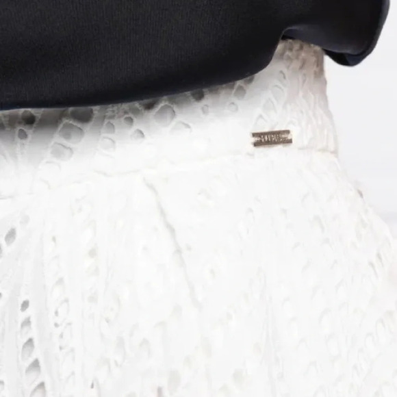 ❤️Host Picks❤️[XS]Guess NAJM Skirt with perforations - Picture 5 of 14